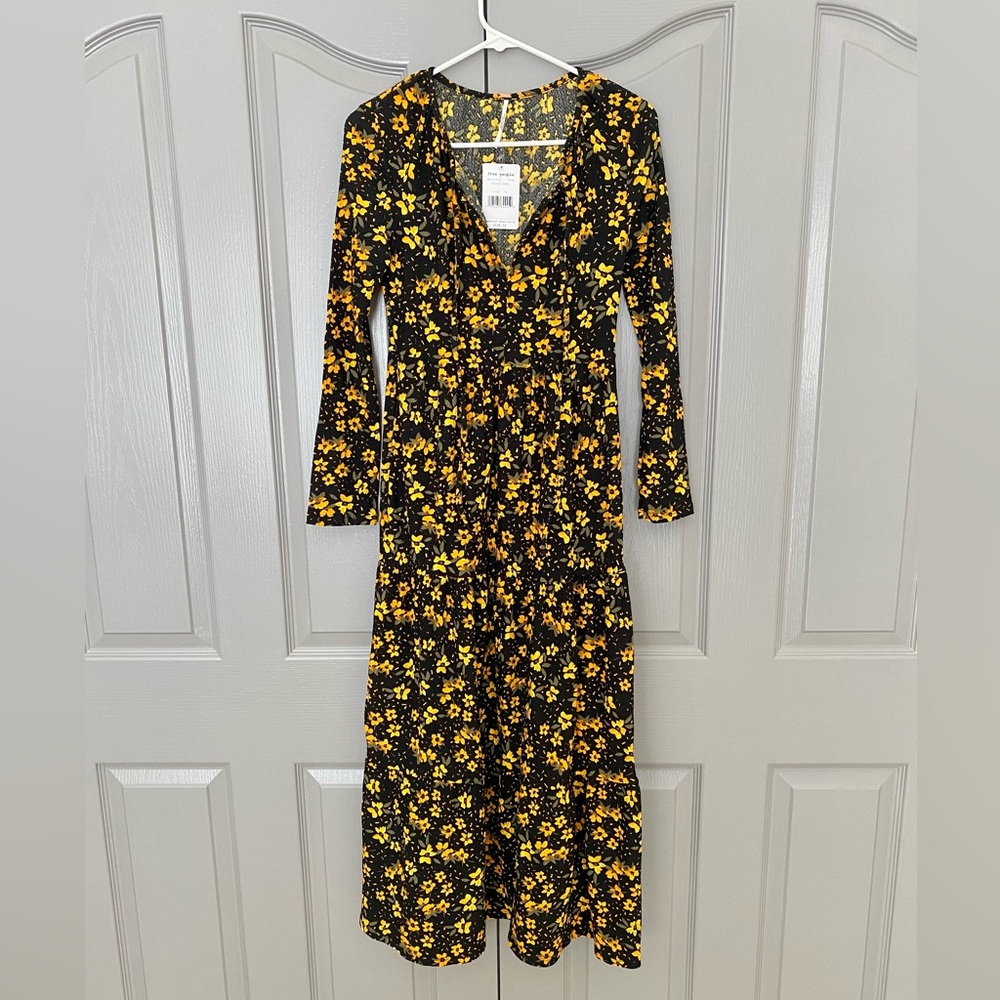 SOLD! FREE PEOPLE Tiers of Joy midi/maxi dress NWT Size XS